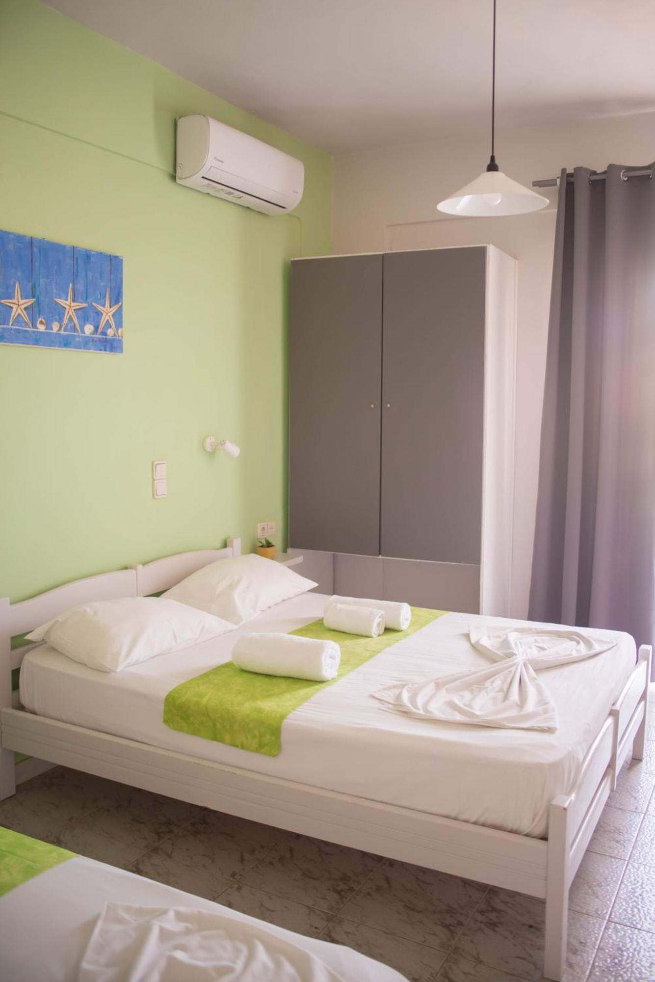 Nereides Hotel Колимвари Екстериор снимка