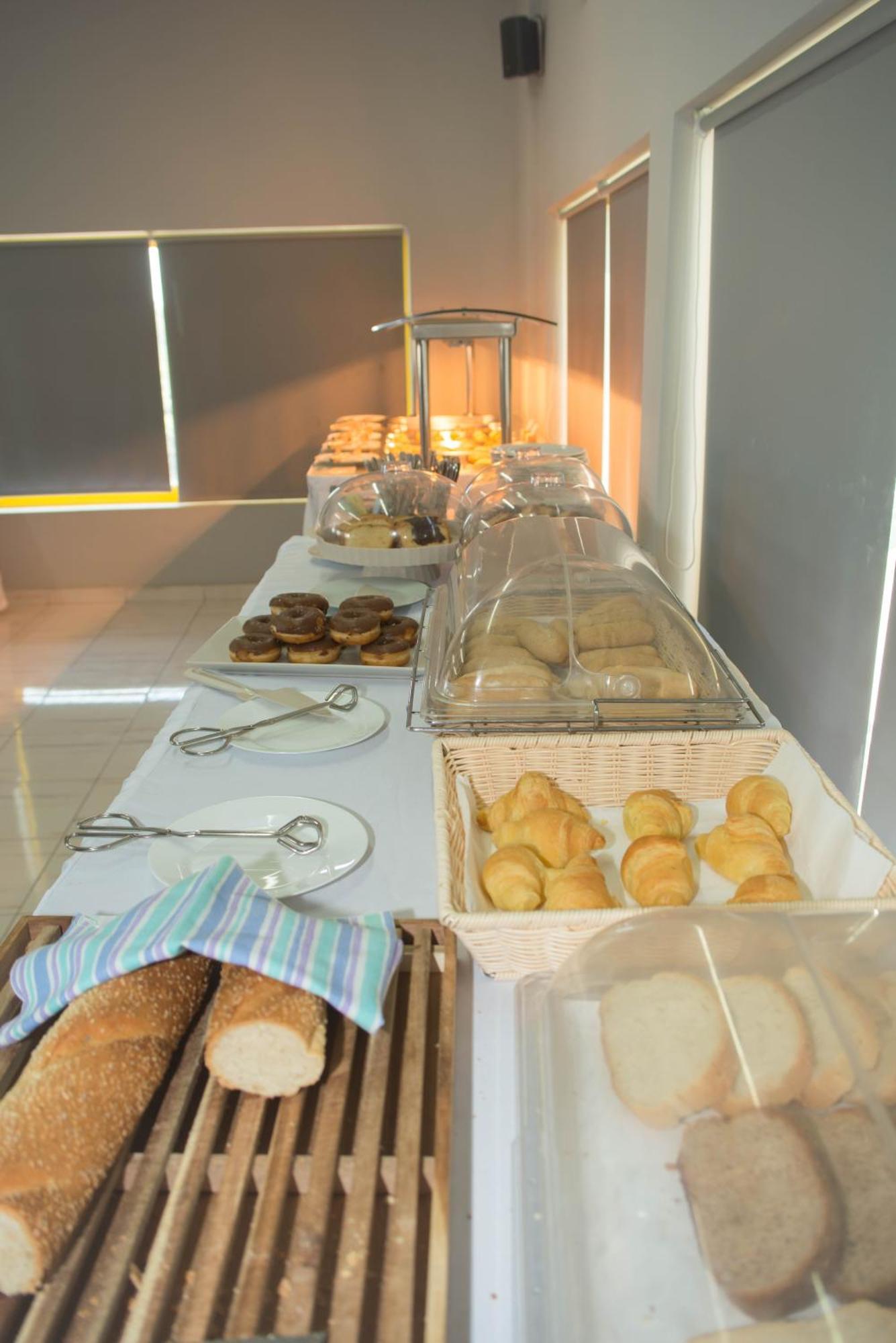 Nereides Hotel Колимвари Екстериор снимка